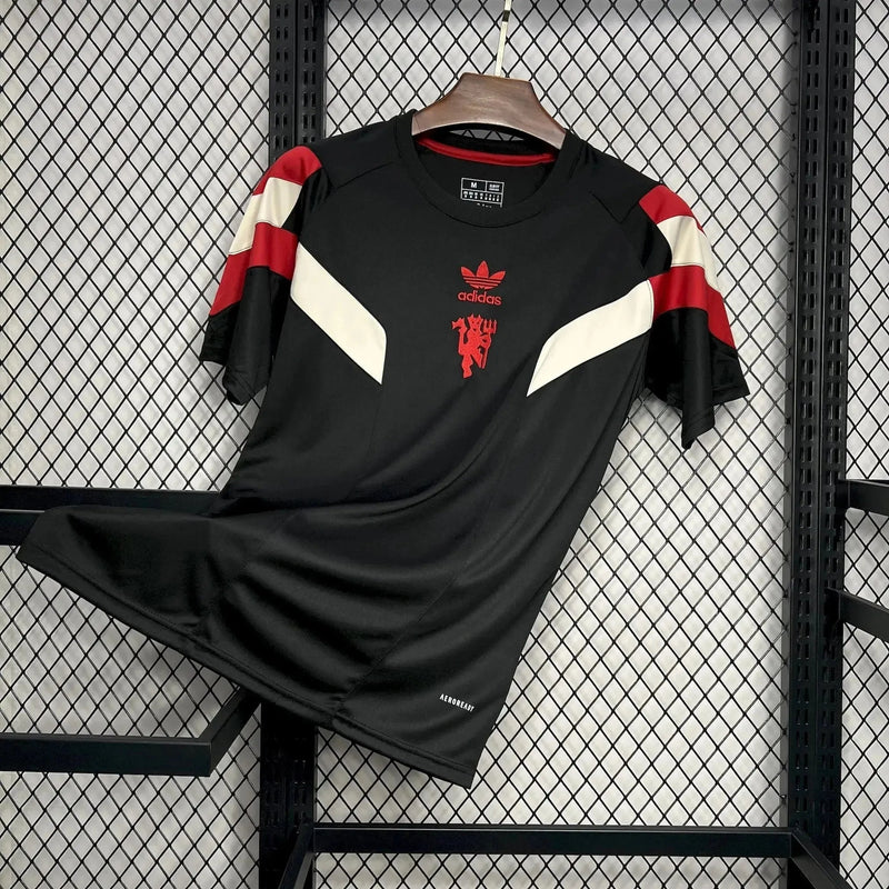 Manchester United 24/25 Men's Fan Shirt - Black and Red