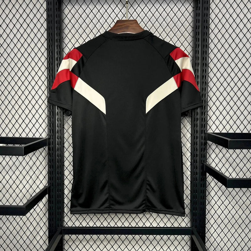 Manchester United 24/25 Men's Fan Shirt - Black and Red