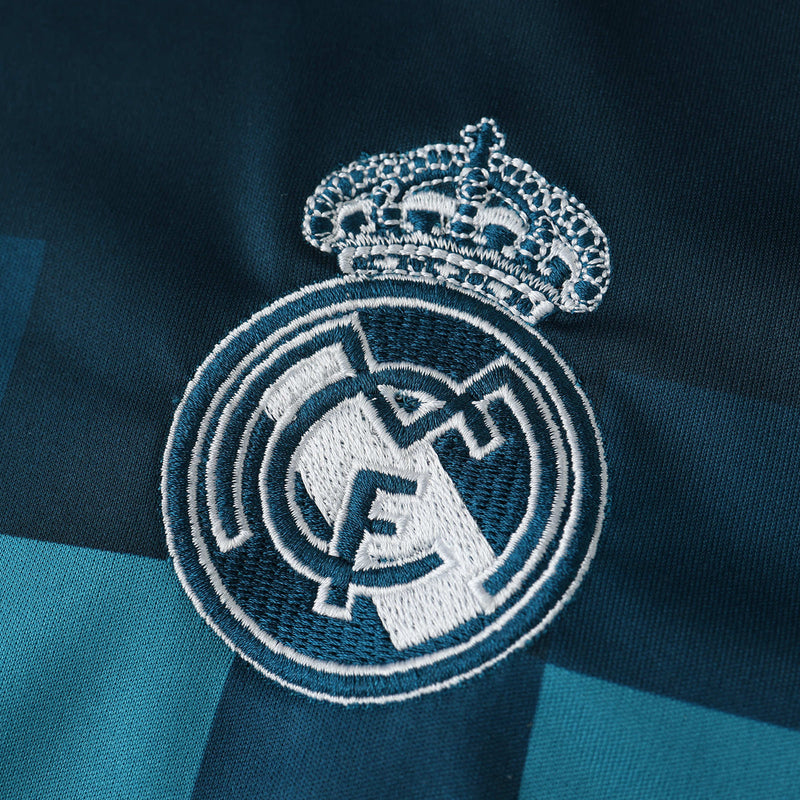 Real Madrid Retro 2017/18 Men's Fan Shirt - Blue