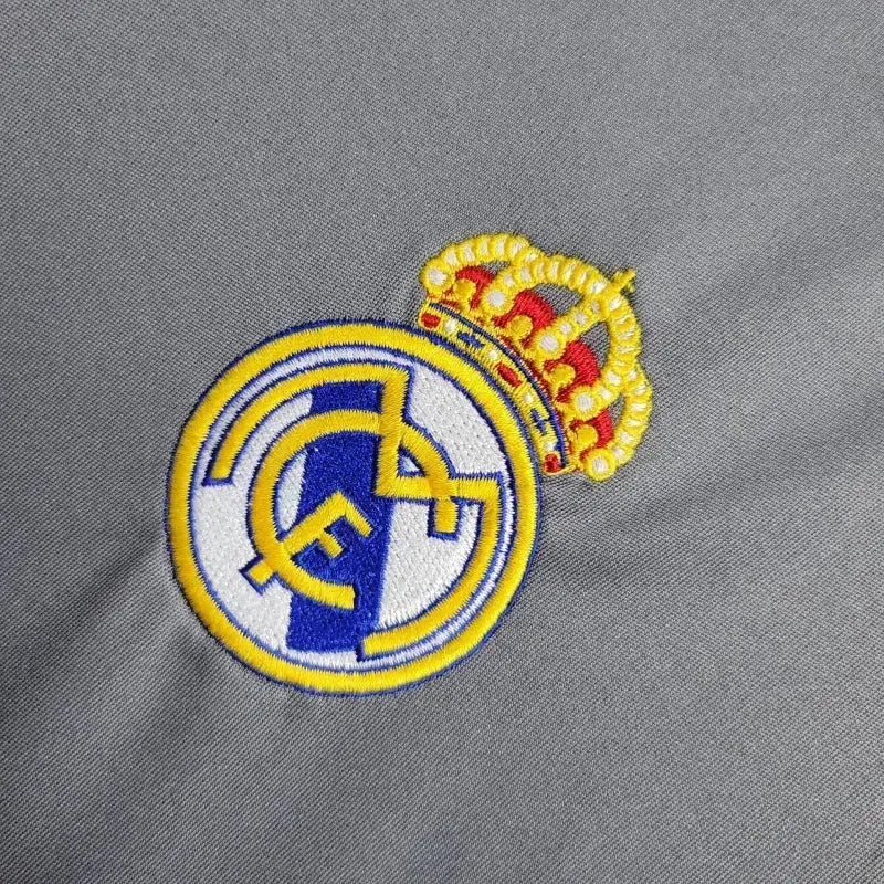 Real Madrid Retro Away II Shirt 2005/06 - Men's Fan Shirt Grey