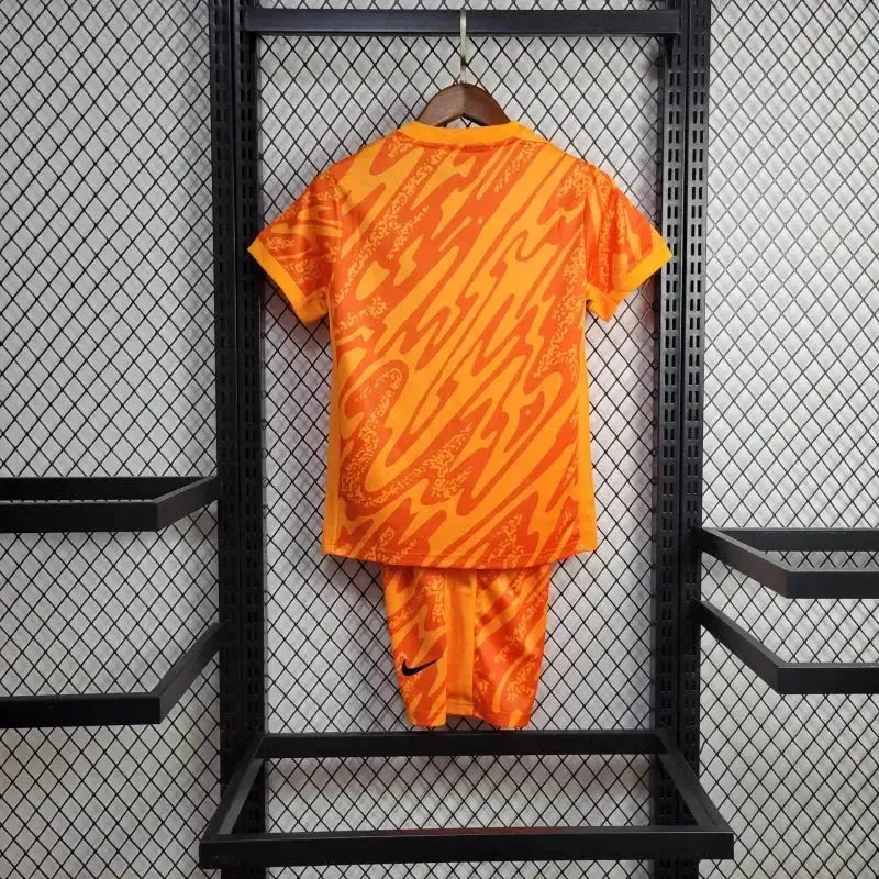 England Goalkeeper Shirt 24/25 - Kids Fan Orange