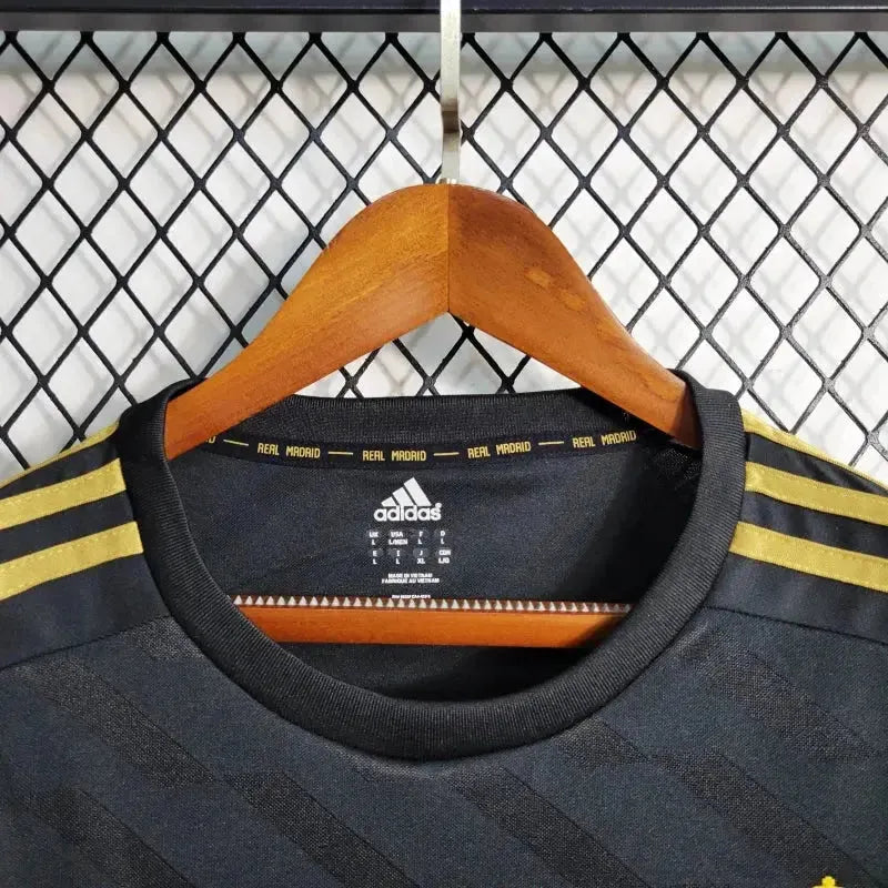 Real Madrid Away Retro Shirt 2011/12 - Men's Fan Black Long Sleeve