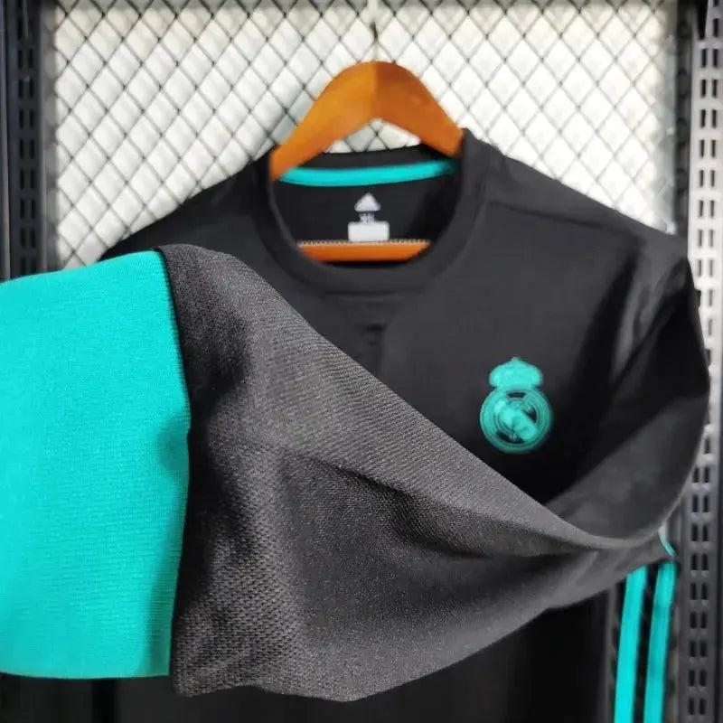 Real Madrid Away Retro Shirt 2017/18 - Men's Fan Shirt Black and Blue Long Sleeve