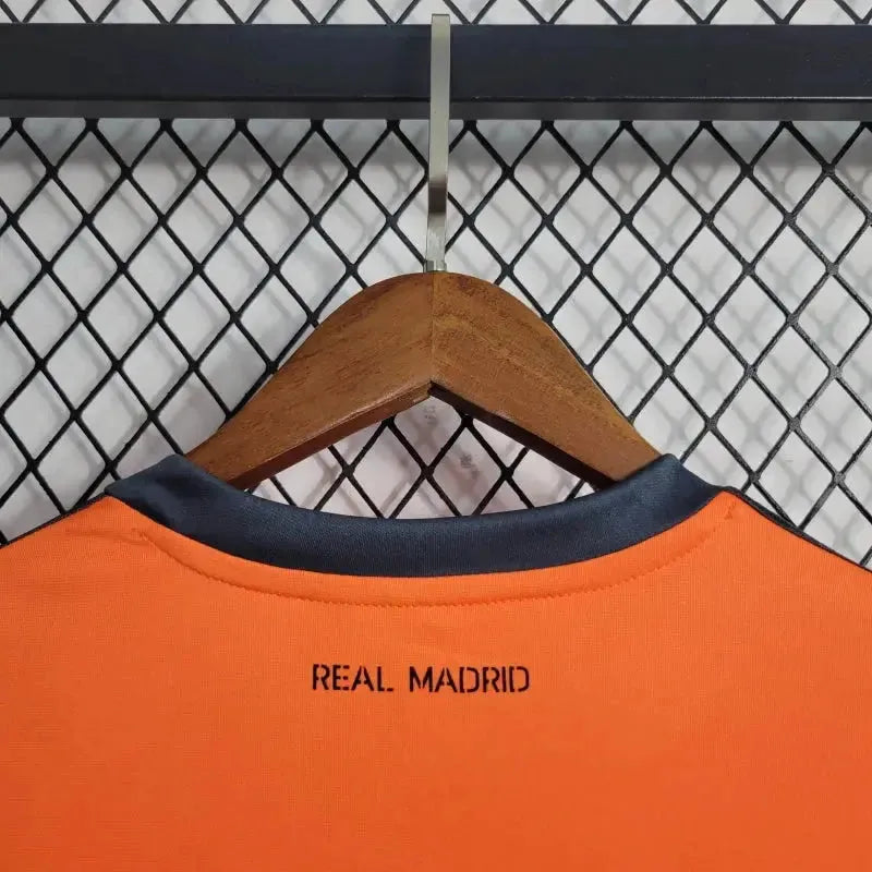 Real Madrid Away 2 Retro Shirt 2013/14 - Men's Fan Orange Long Sleeve