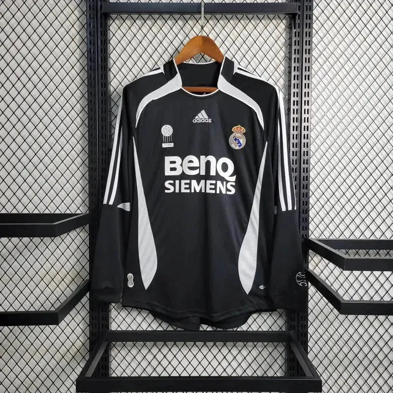 Real Madrid Two Guest Retro 2006/07 Shirt - Men's Fan Black Long Sleeve