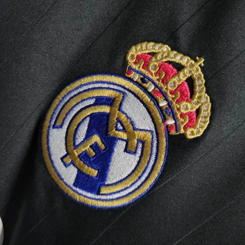 Real Madrid Two Guest Retro 2006/07 Shirt - Men's Fan Black Long Sleeve