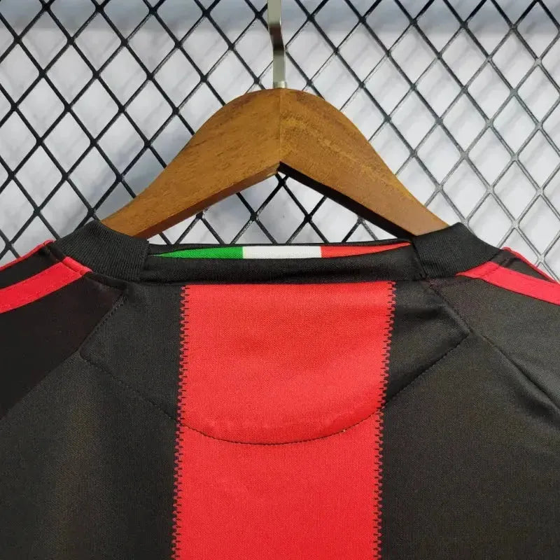 AC Milan Home Retro Shirt 2010/11 - Men's Fan Shirt