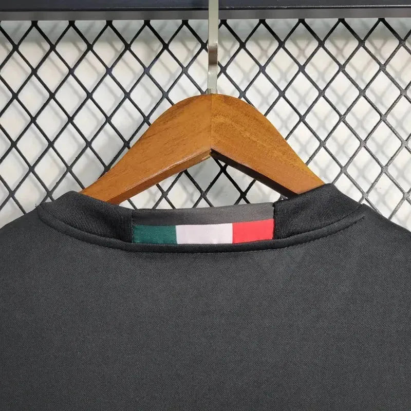 AC Milan Home Retro Shirt 2016/17 - Men's Fan Shirt