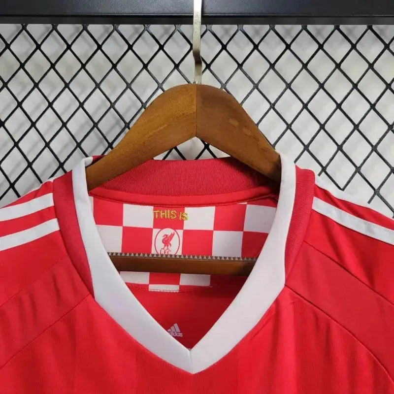 Liverpool Retro 2008/09 Fan Shirt - Men's Red