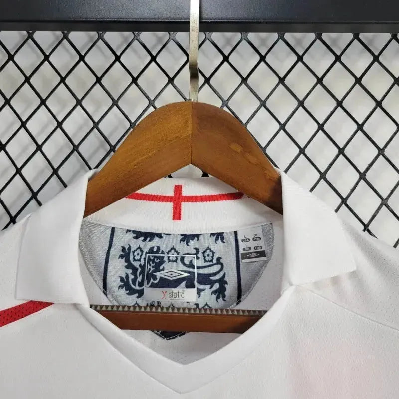 England Retro Home Shirt 2005 - Mens White Fan Shirt