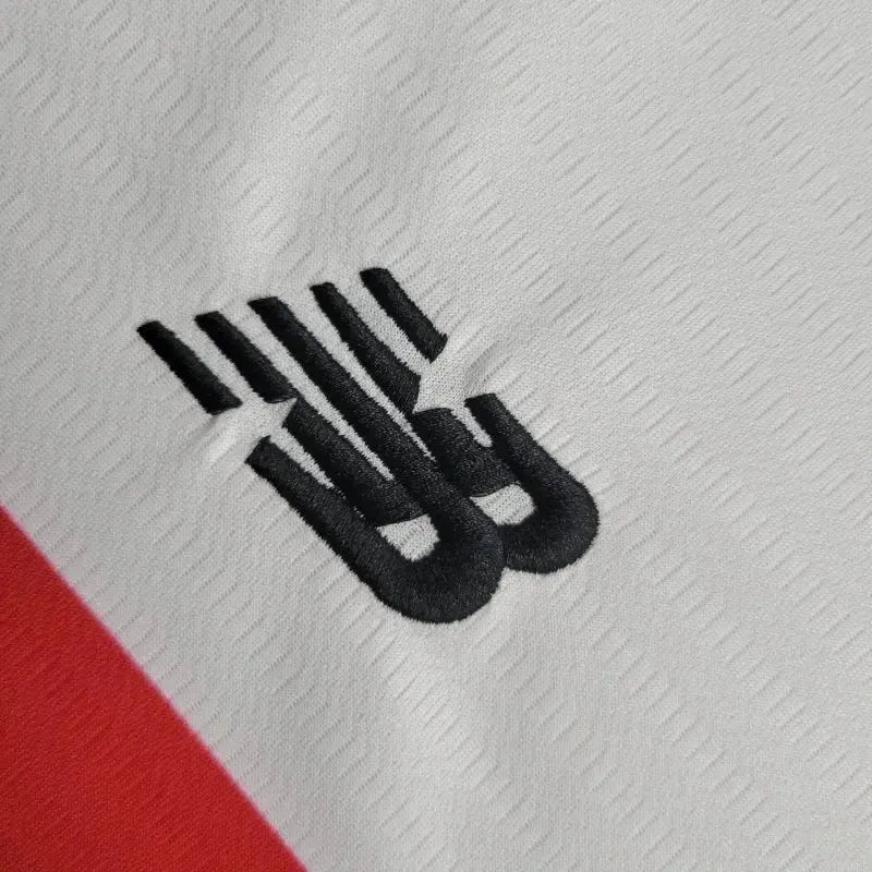 São Paulo Home 24/25 Shirt - Women's New Balance White Fan Shirt + Brazilian Cup Patch