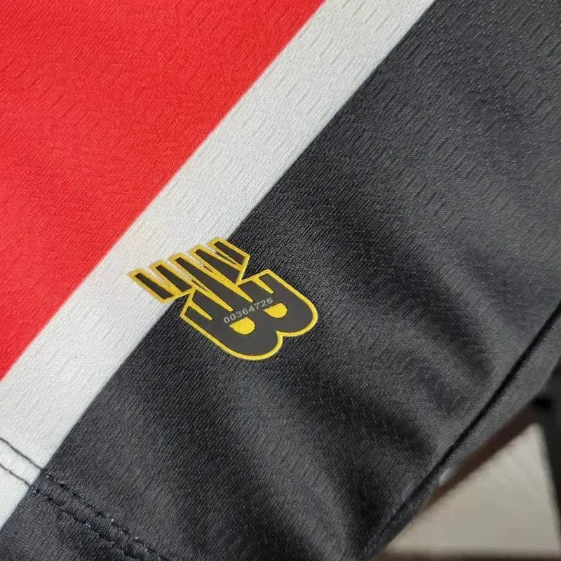 São Paulo Away 24/25 Shirt - Men's New Balance Fan Black and Red + Copa do Brasil Patch + Sponsorships