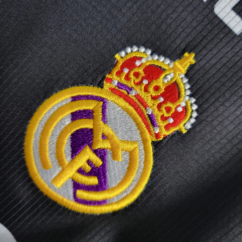Real Madrid Retro Away Shirt 1997/98 - Men's Fan Shirt - Black, Purple and White