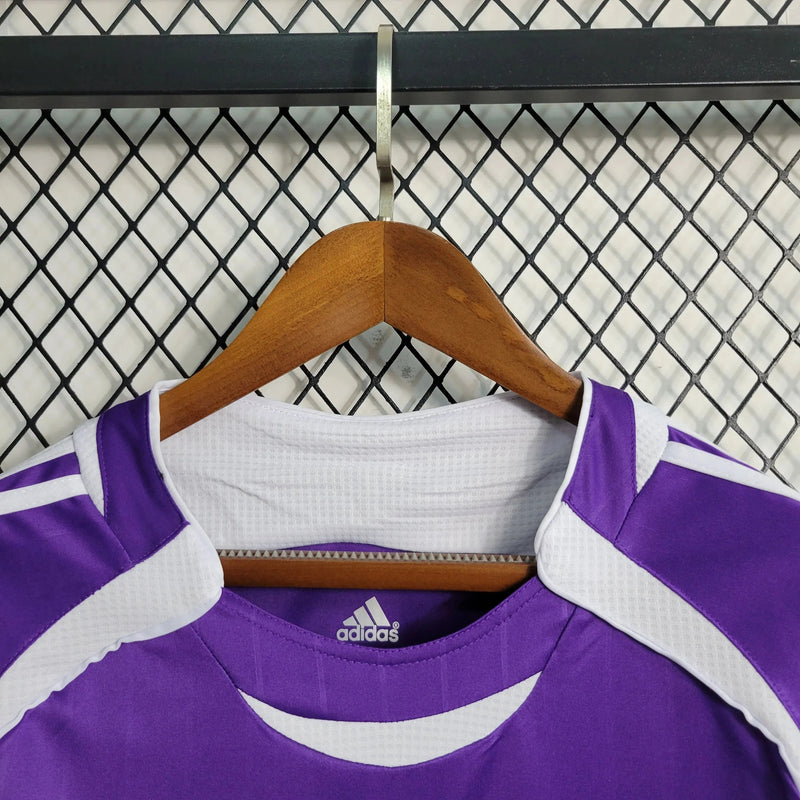 Real Madrid Retro Away Shirt 2006 - Mens Fan Purple