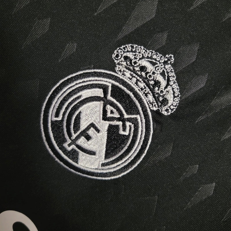 Real Madrid Goalkeeper Shirt 23/24 - Men's Fan Black