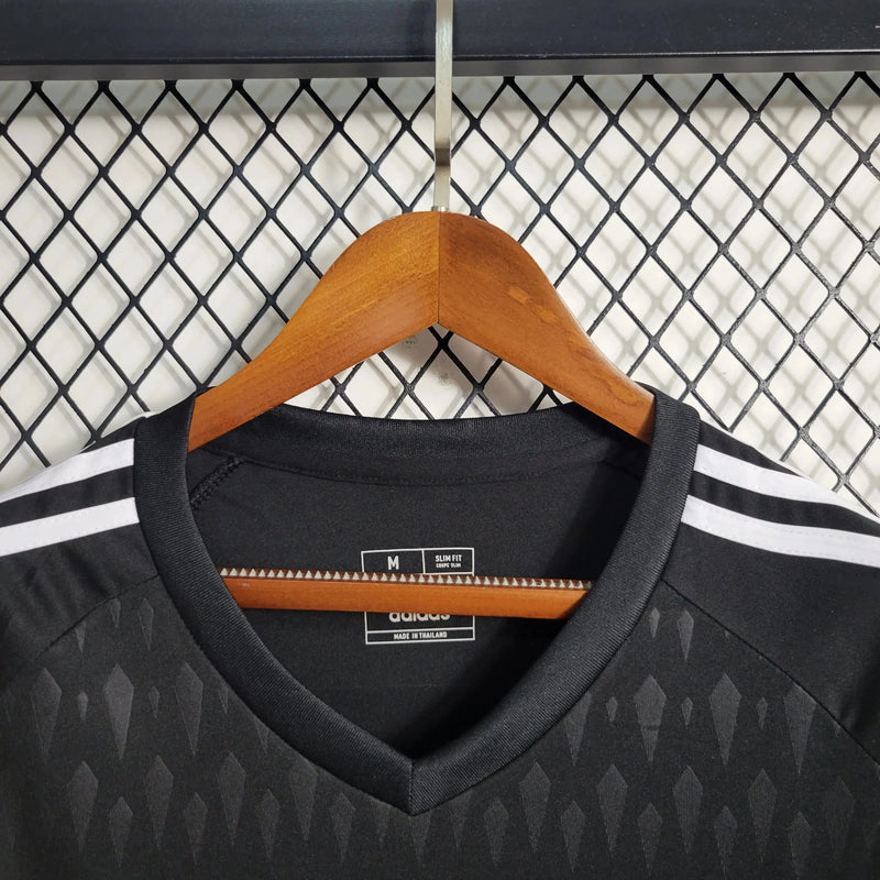 Real Madrid Goalkeeper Shirt 23/24 - Men's Fan Black