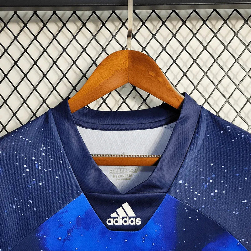 Real Madrid Retro Shirt Special Edition 18/19 - Men's Fan