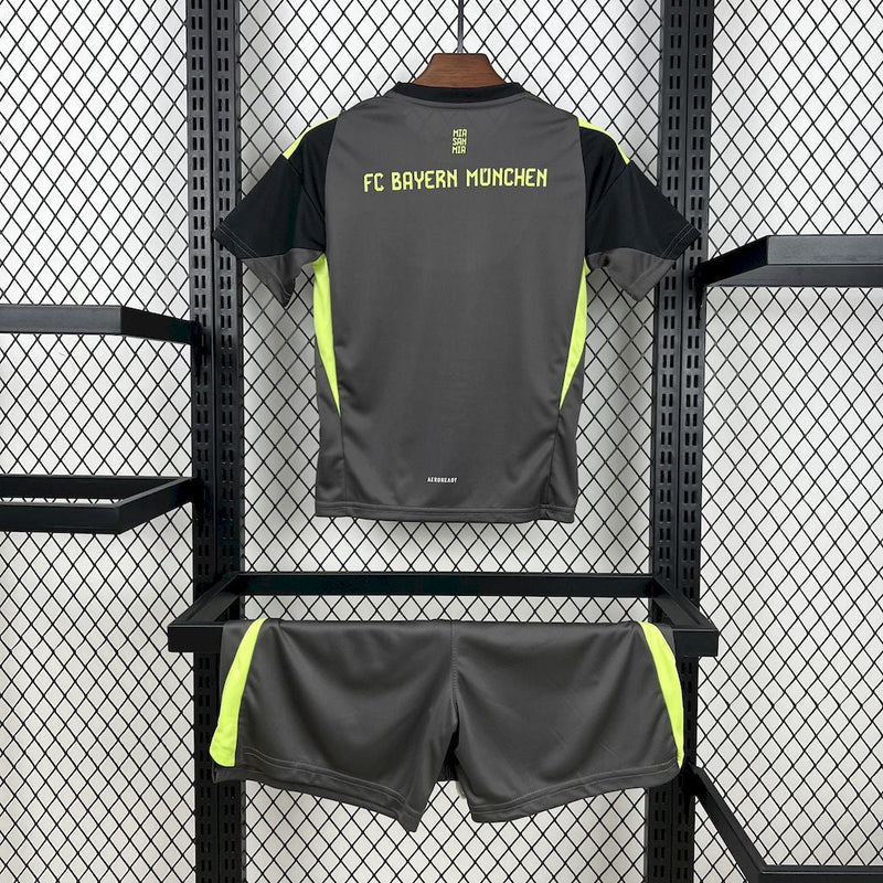 Bayern Munich Goalkeeper Shirt 3 25/26 - Black Kids Fan Shirt