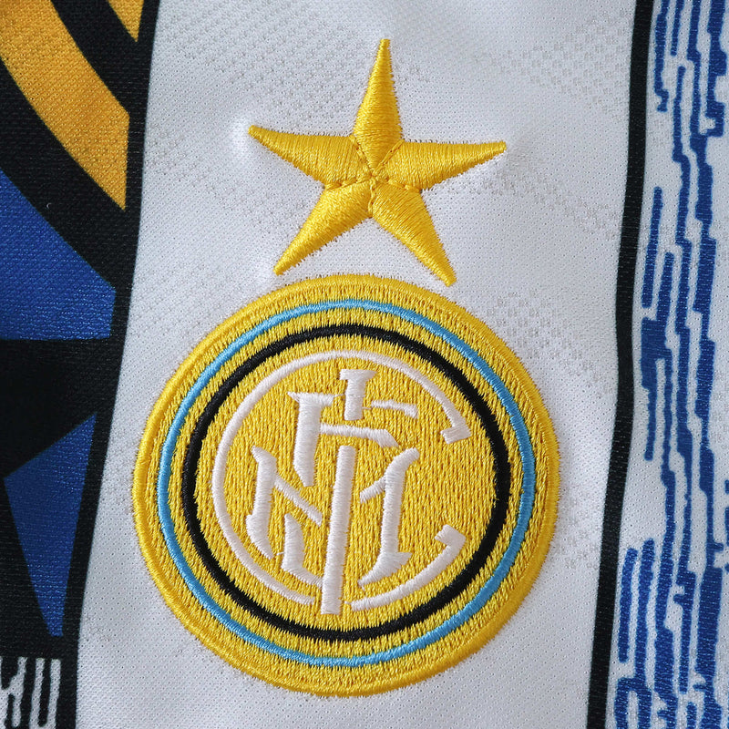 Inter Milan Away Retro Shirt 1995/96 - Men's White Fan Shirt